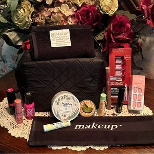 Quilted Makeup Bag W/Cosmetics & Black Washcloths; LOreal/Revlon/Burts Bees; New